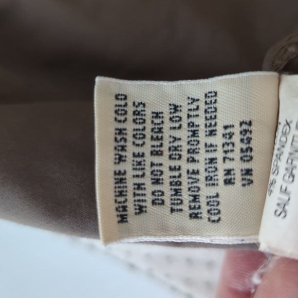 L.L. Bean Comfort Trail Nylon Crop Pants 8P Gray - Picture 5 of 16